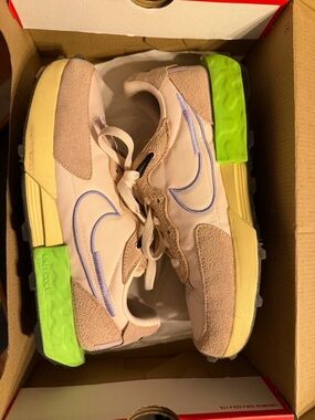 Nike Women’s Fontanka Waffle Racer Sneaker- Pastel Accents